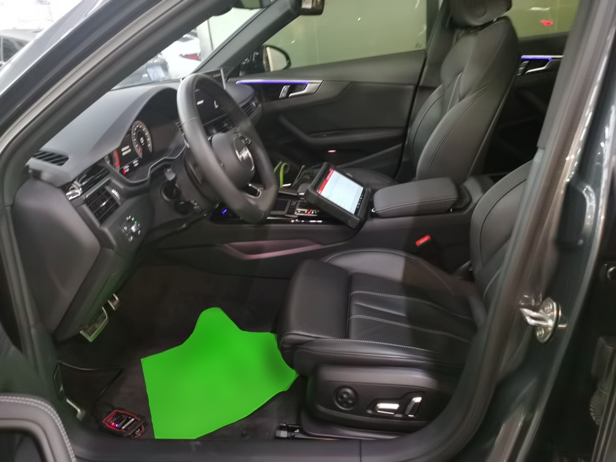 Переднее сиденье в автомобиле