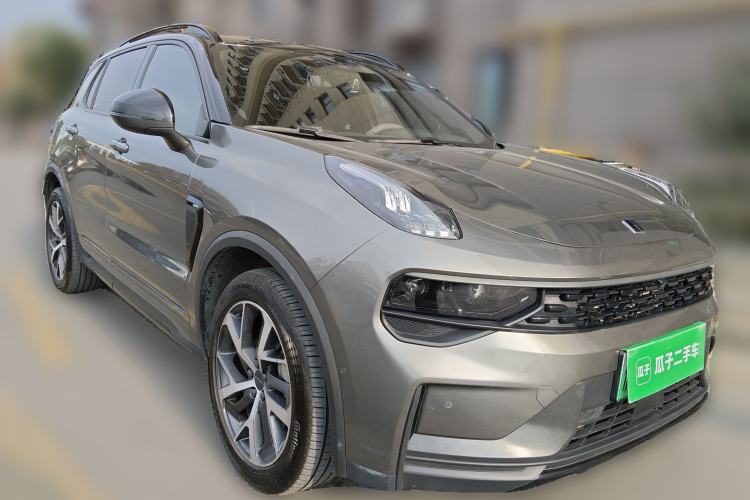 Used Lynk & Co 01 EM-P 2021 1.5TD PHEV Halo Front Right 45 Deg