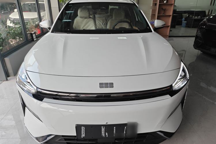 Used Geely Galaxy L6 2024 125km PLUS Dragon Edition