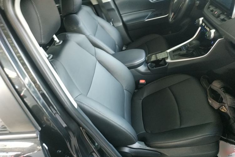 Used Toyota RAV4 2020 2.0L CVT Two-Wheel Drive Fashion Edition