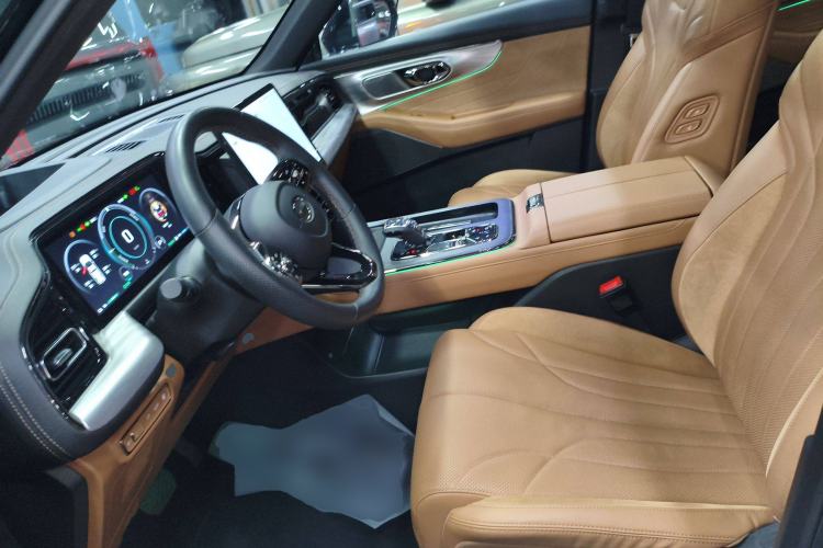 Used GAC Trumpchi ES9 2024 PHEV with 143 km Max