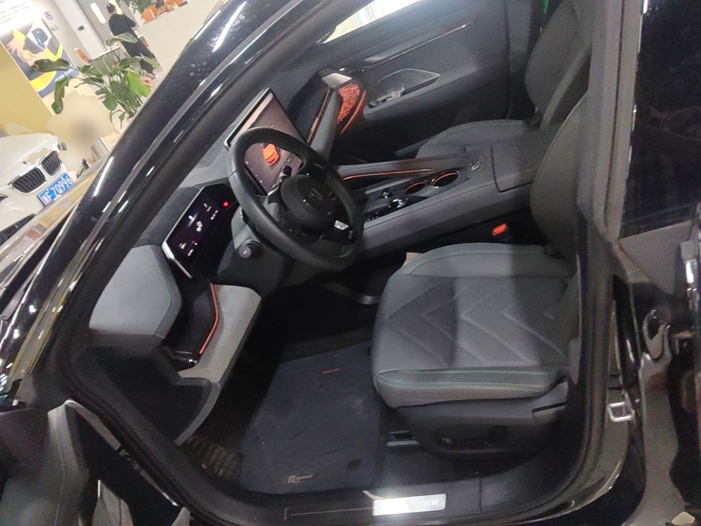 Zeekr 001 2023 WE Edition 86 kWh — снимка 17
