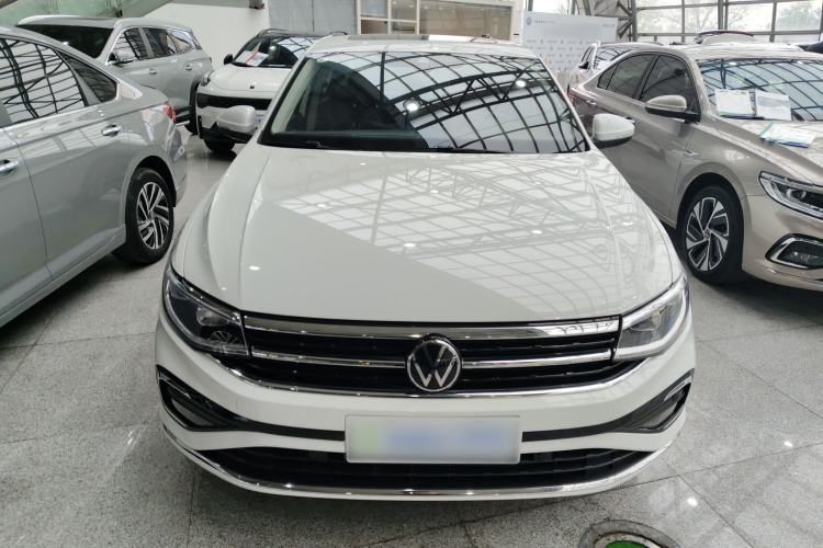 Used Volkswagen Bora 2023 300TSI DSG Prestige Edition
