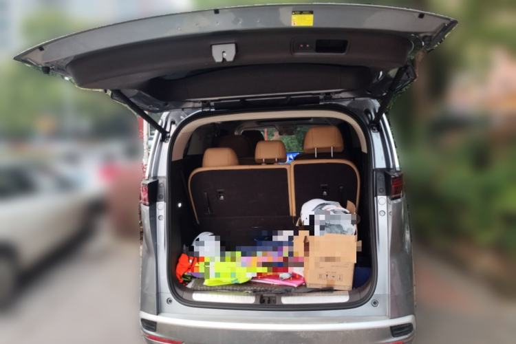 Used Denza D9 2024 DM-i 1050 Luxury Model