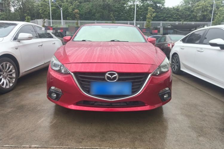 Used Mazda 3 Axela 2014 Sedan 1.5L Automatic Luxury Model
