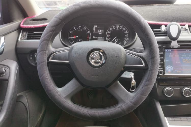 Used Skoda Octavia 2016 1.6L Manual Trend Edition
