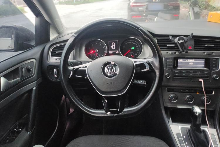 Used Volkswagen Golf 2015 1.4TSI Automatic Comfort Model Steering Wheel