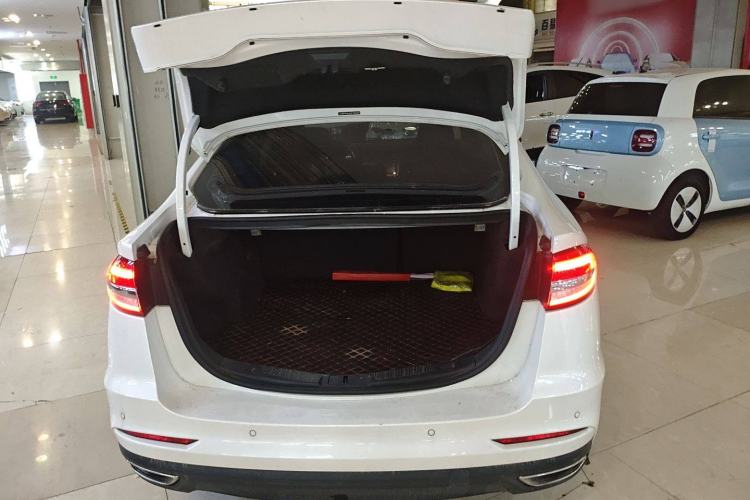 Used Ford Mondeo 2018 EcoBoost 180 Smart Control Fashion Model China V Standard
