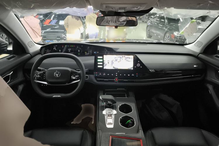 Used CHANGAN UNI-K iDD 2024 Chuzhi iDD 1.5T 135km Smart & Fun Model Interior 2