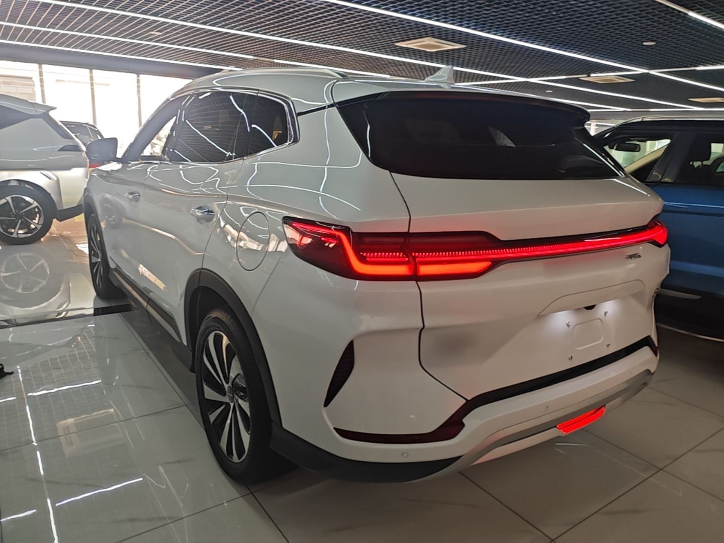 BYD Song PLUS New Energy 2024 HONOR Edition DM-i 110km Flagship Model — снимка 4
