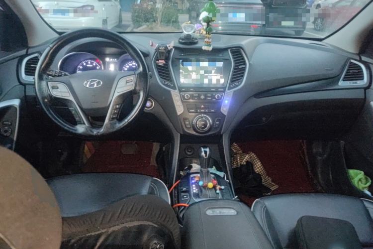 Used Hyundai Santa Fe 2017 2.0T Automatic All-Wheel Drive Smart 7-Seater
