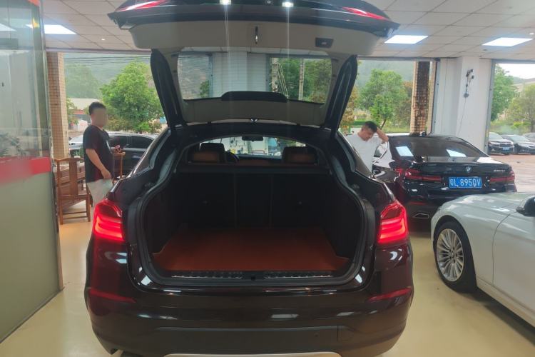 Used BMW X4 2014 xDrive20i X Design Package Trunk