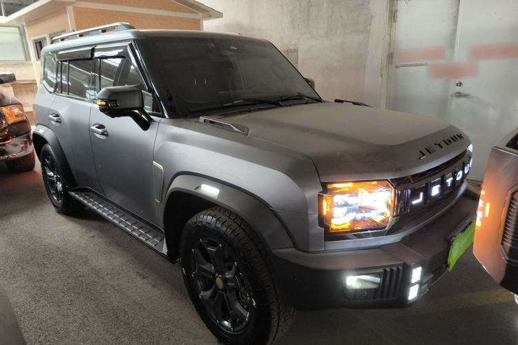 Used JETOUR Traveler 2025 2.0TD DCT XWD Cross+ Front Right 45 Deg