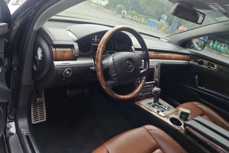 Used Volkswagen Phaeton 2012 3.6L Deluxe Custom Edition
