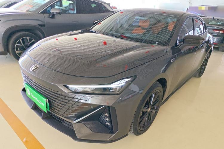 Used CHANGAN UNI-V iDD 2023 ZhiDian iDD 1.5T 113km Smart & Fun Version