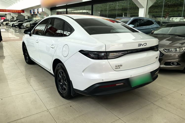 Used BYD Seal 05 DM-i 2026 DM-i 128KM Luxury Edition Exterior 3