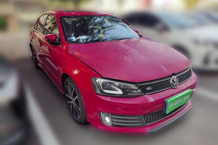 Used Volkswagen Sagitar 2013 2.0 TSI GLI Front Right 45 Deg