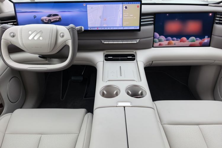 Used IM LS6 2026 Model Pure Electric Max Audio And AC Panel