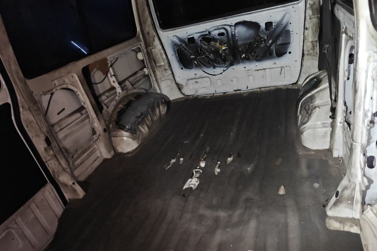 Used Jinbei Express 2020 2.0L Upgraded Version China VI Standard 6-Seater 1TZS
