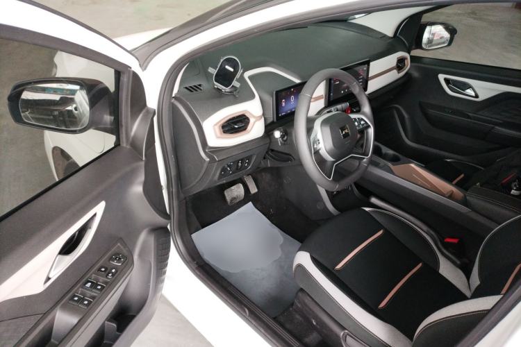 Used JAC Yiwei E10X 2024 Charming Edition 301km Lite