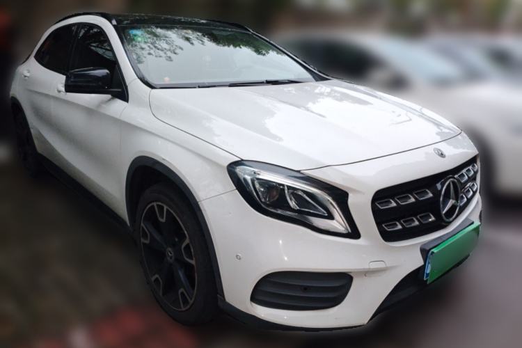 Used Mercedes-Benz GLA 2018 GLA 220 4MATIC Sport Edition Front Right 45 Deg