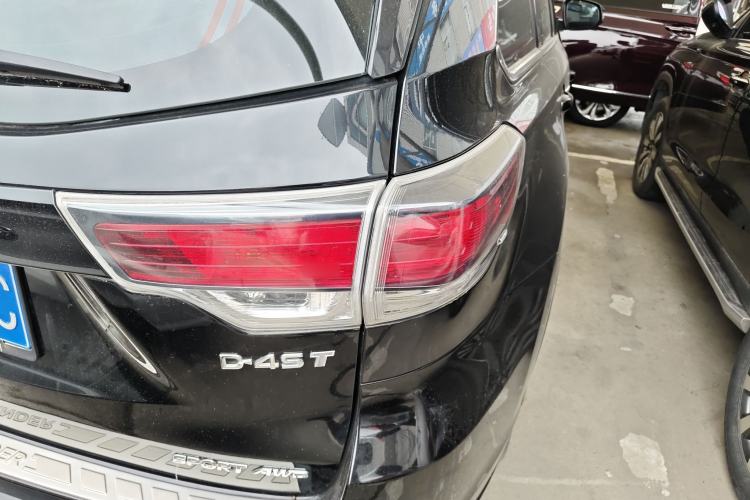 Used Toyota Highlander 2015 2.0T Four-Wheel Drive Luxury Edition 7-Seater Right Rear Taillight