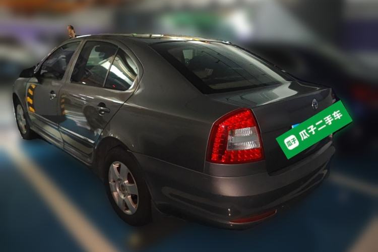 Used Skoda Octavia 2010 1.6L Automatic Yijun Edition Rear Left 45 Deg