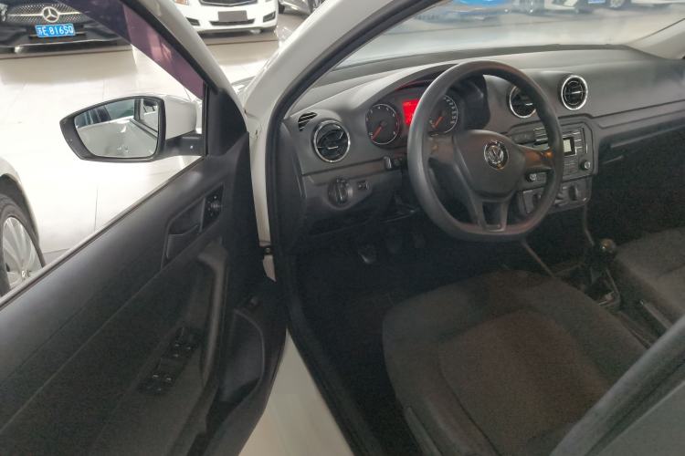 Used Volkswagen Jetta 2017 1.4L Manual Fashion Edition
