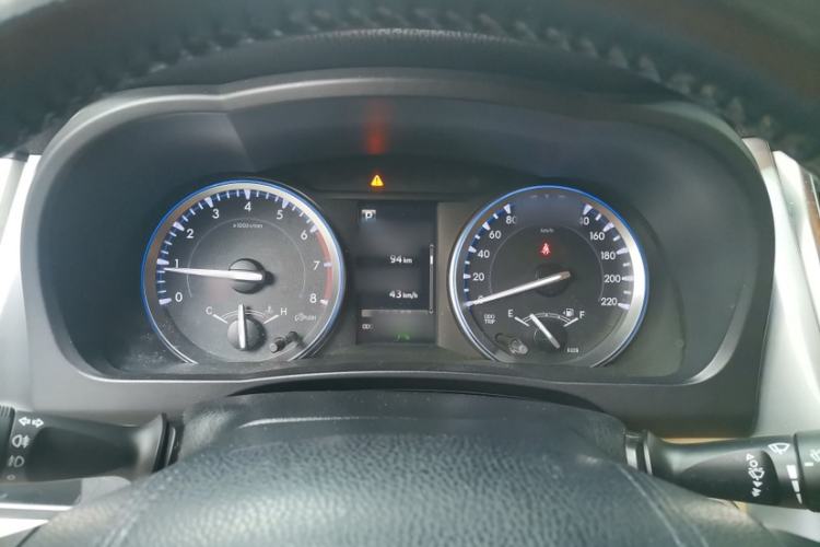 Used Toyota Highlander 2018 2.0T Four-Wheel Drive Prestige Version 7 Seats China V Emission Standard Interior 2