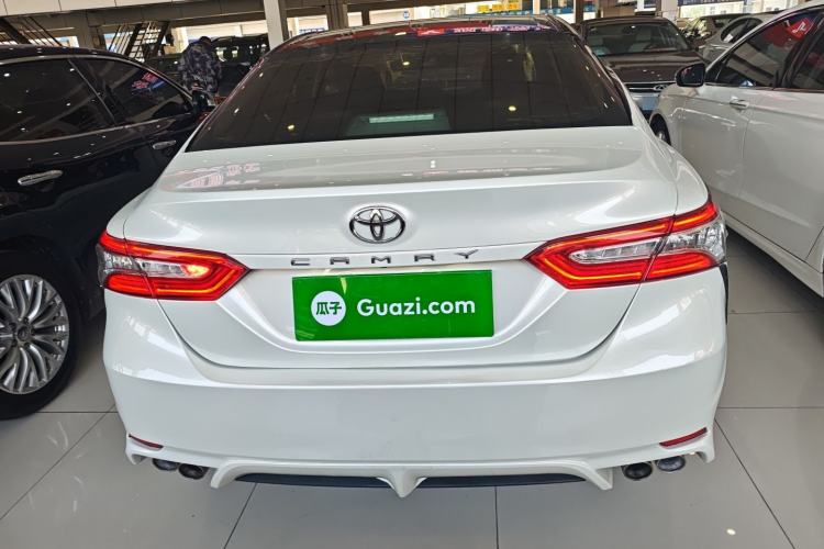 Used Toyota Camry 2018 2.0S FENGSHANG Edition
