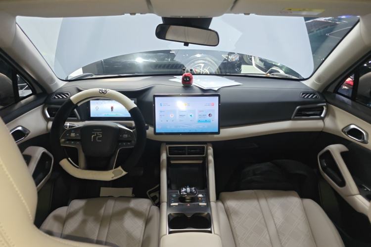 Used BYD Yuan UP 2024 401KM Leading Edition
