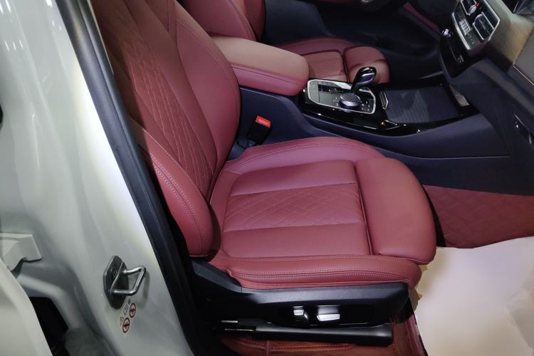 Used BMW X3 2022 Second Facelift xDrive30i Leading Edition M Night Sky Package
