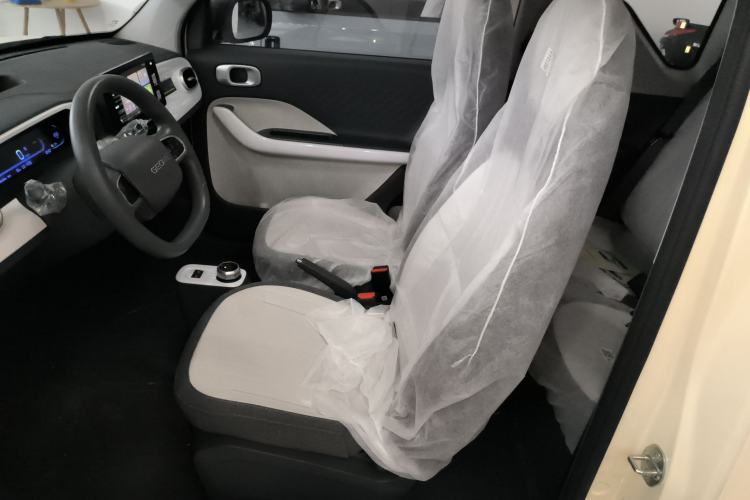 Used Geely Galaxy Panda 2025 210 km – Yuanqi Bear Left Front Seat