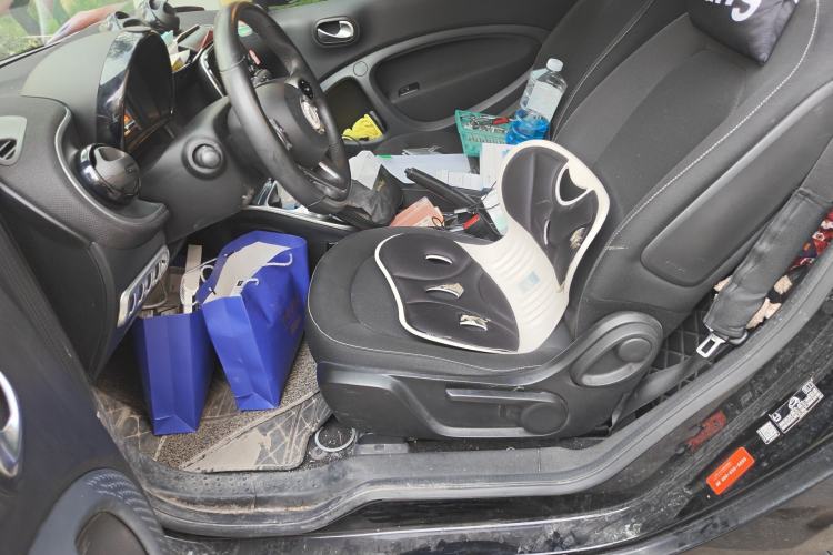 Used smart fortwo 2018 1.0L 52kW Hardtop Passion Edition China V Standard Left Front Seat