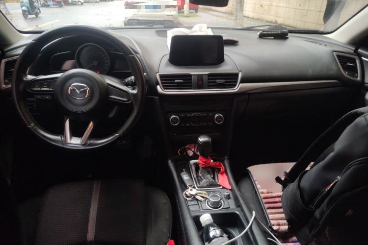 Used Mazda Mazda 3 Axela 2017 Hatchback 2.0L Automatic Luxury Model Emission Standard China V