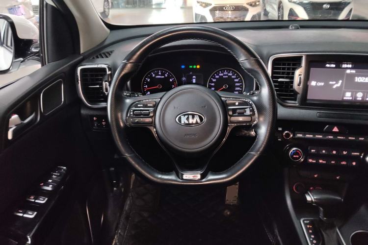 Used Kia KX5 2016 1.6T Automatic Two-Wheel Drive DLX Steering Wheel
