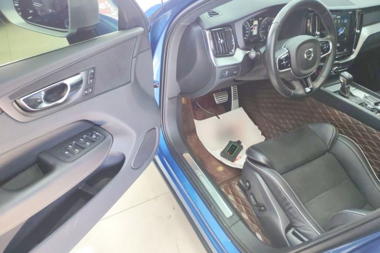 Used Volvo XC60 2018 T5 4x4 Smart & Sporty Edition Driver Seat