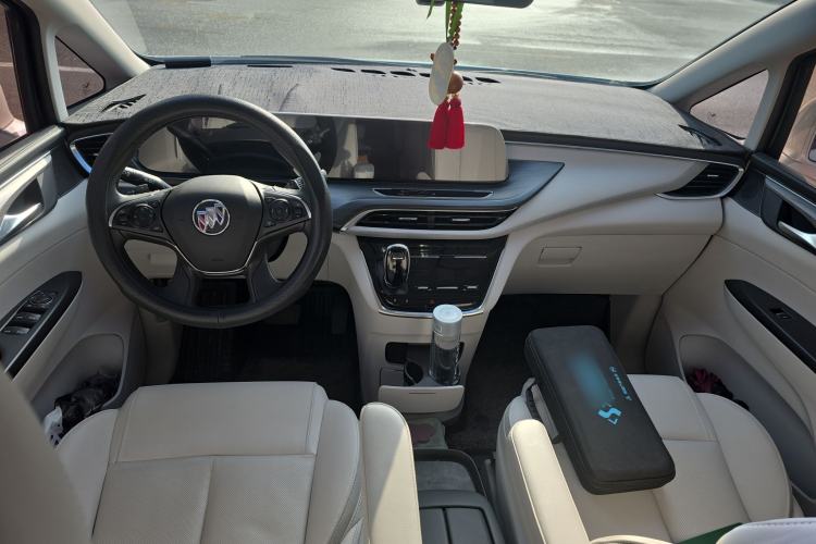 Used Buick GL8 2023 ES Lu Zun Deluxe and Yue Edition