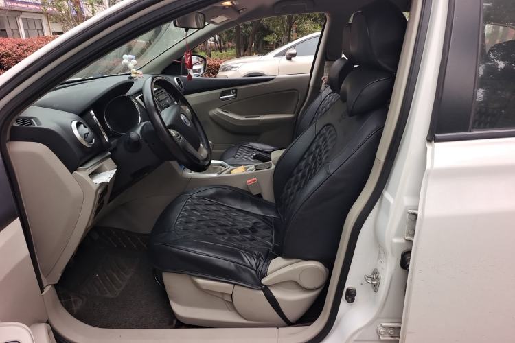 Used Venucia T70 2015 2.0L Manual RuiQu Version Left Front Seat