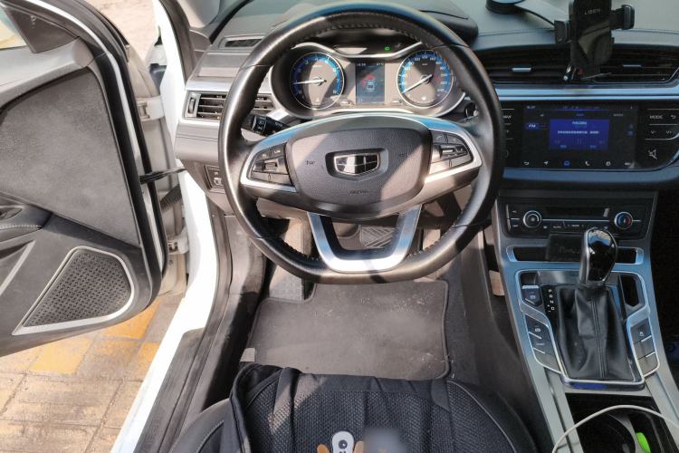 Used Geely Auto Emgrand 2019 Leading Edition 1.5L CVT Luxury Model China VI Standard
