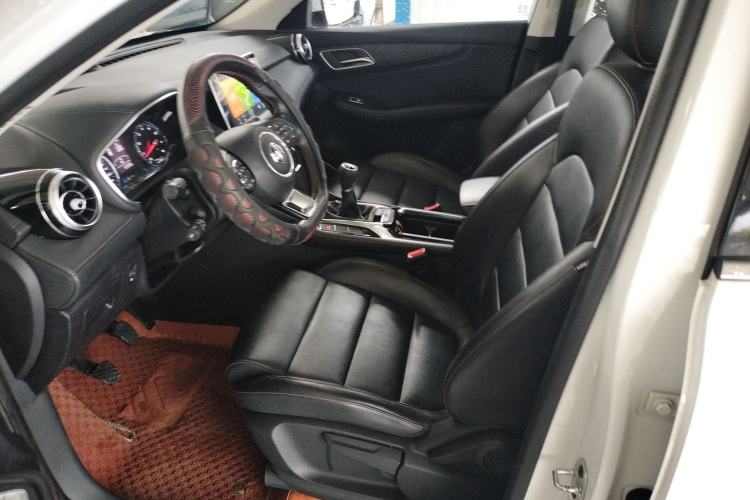 Used MG HS 2019 20T Manual Two-Wheel Drive Luxury Edition China VI Standard