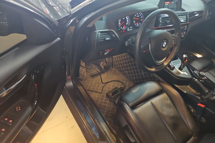 Used BMW 1 Series 2018 118i Sport Design Package
