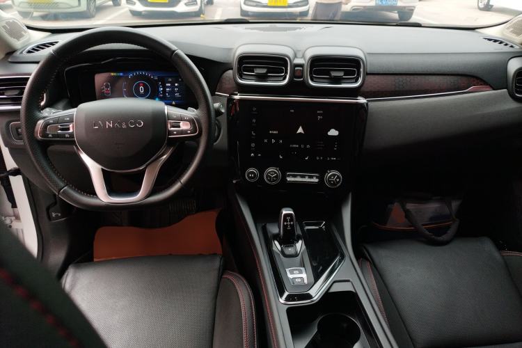 Used Lynk & Co 02 2018 1.5T DCT Two-Wheel Drive Pro Version China V Emission Standard
