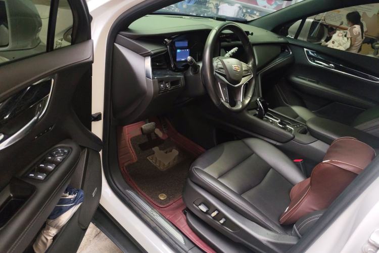 Used Cadillac XT5 2023 2.0T Two-Wheel-Drive Fashion Edition Driver Seat