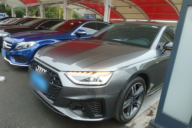 Used Audi A4L 2022 40 TFSI Luxury Dynamic Model
