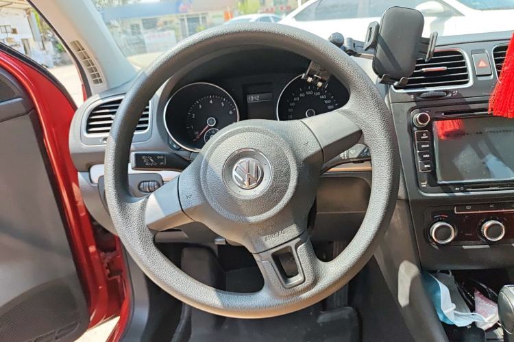 Used Volkswagen Golf 2011 1.6L Automatic Fashion Edition