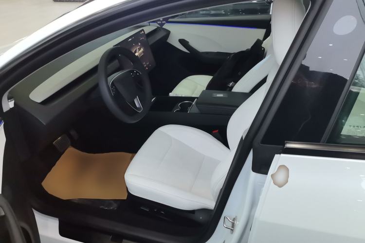 Used Tesla Model 3 2023 Long-Range All-Wheel-Drive Version