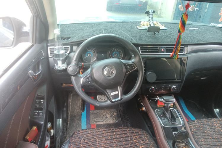 Used Dongfeng Fengon 580 2017 1.5T CVT Comfort Model Steering Wheel