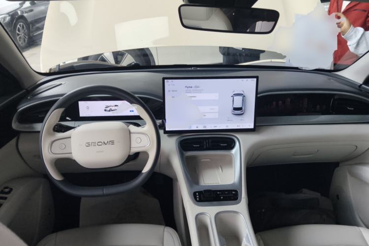 Used Geely Galaxy Geome 2025 UP 410km Exploration+ Edition Center Console
