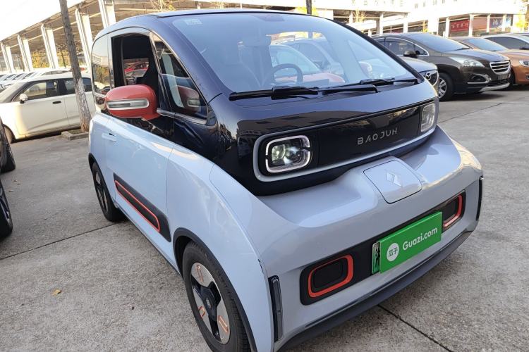 Used Baojun KiWi EV 2021 Artist Model Lithium Iron Phosphate